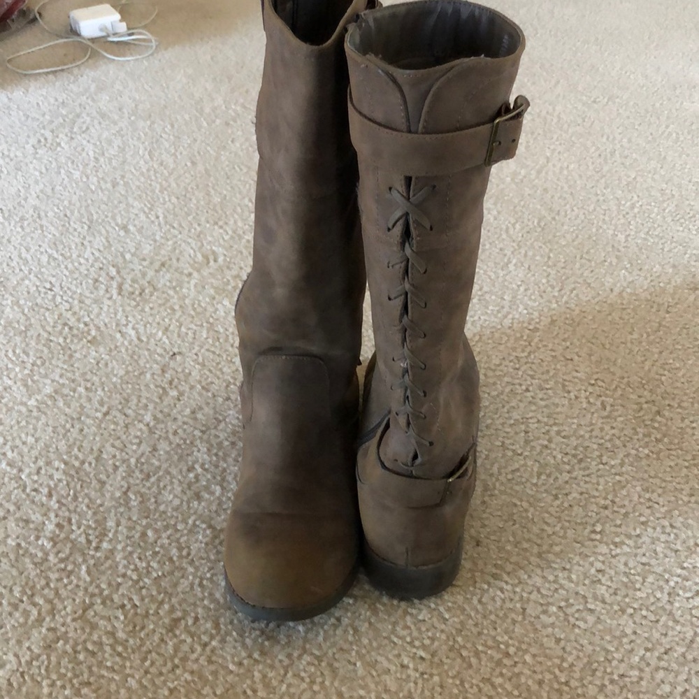 So brand boots